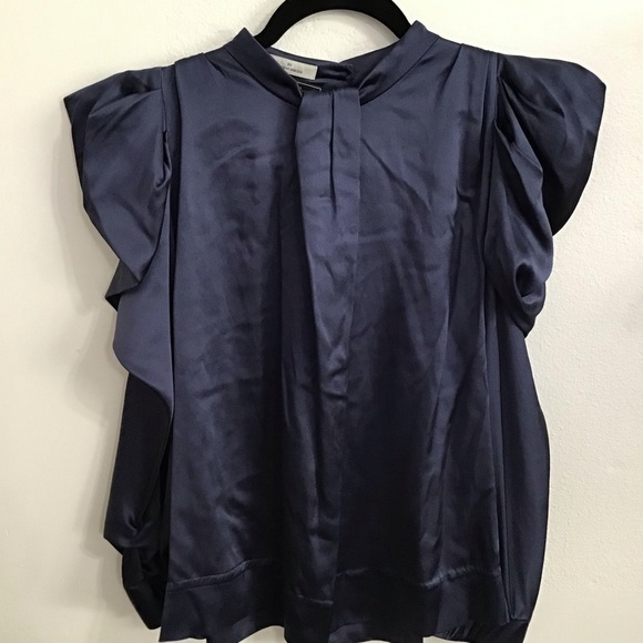 Malene Birger Tops - Marlene Burger’s darling Navy blue 92% silk long sleeve crop top size S